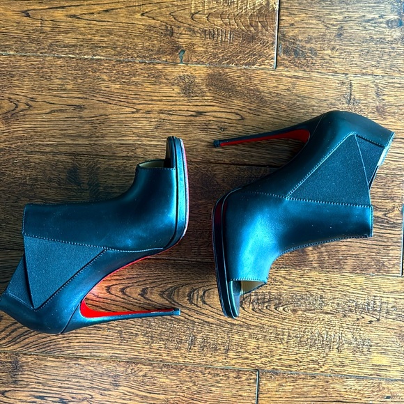 christian louboutin heels - Picture 6 of 17